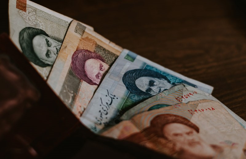 today's iranian currency rials with ayatullah khomeni face on it