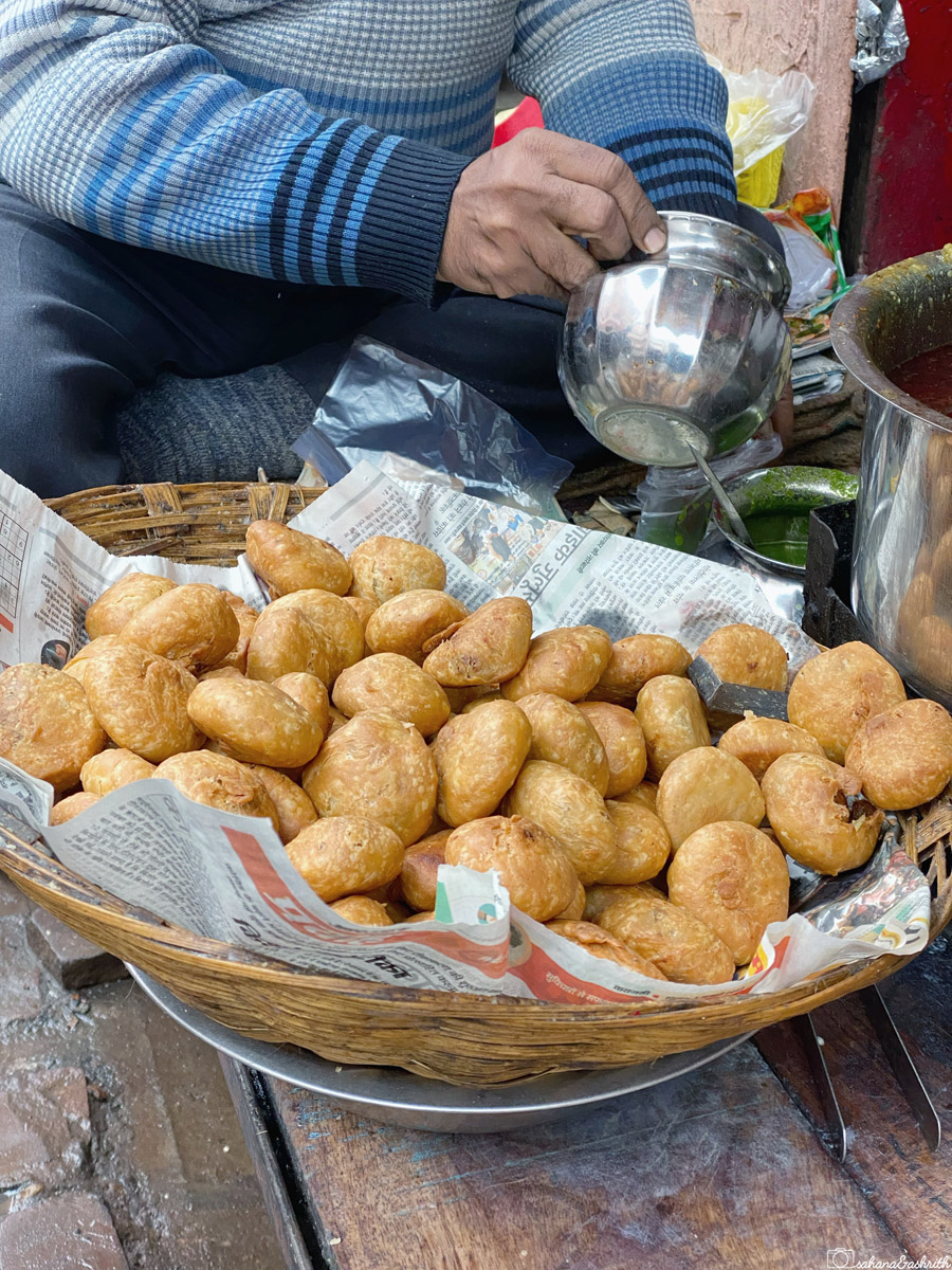 Basket of freshly fried kachoris