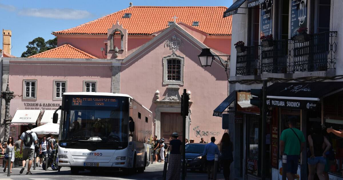 How to Get Around Sintra: What Actually Works for Travellers