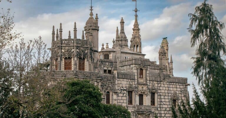Why Is Quinta da Regaleira Worth Visiting in Sintra?